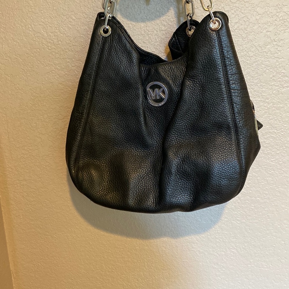 Michael Kors, black leather and silver purse, like new, silver chain